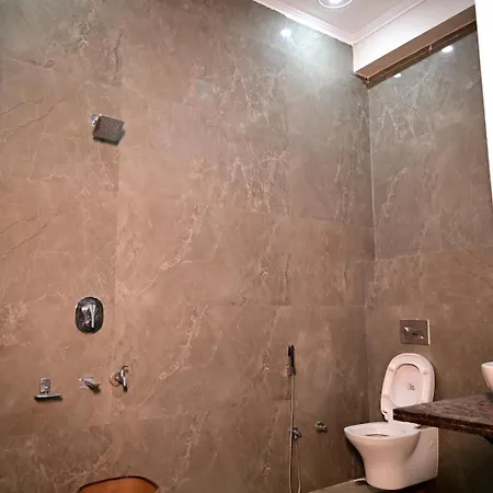 Surendra Villa Home Stay Ayodhya Exterior photo