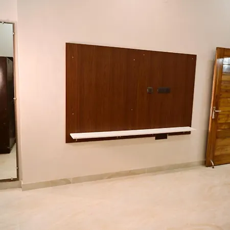 Surendra Villa Home Stay Ayodhya Exterior photo