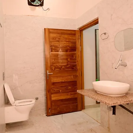 Surendra Villa Home Stay Ayodhya Exterior photo